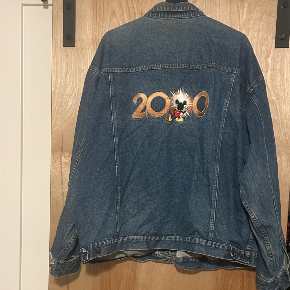 Vintage 2000s Y2K Mickey Mouse jacket